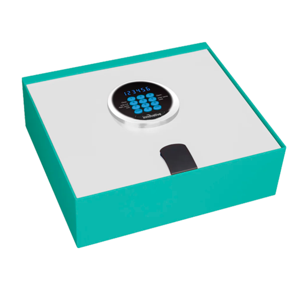 Top Open 15” Laptop
H: 5.25” W: 15.75“ D: 13.75”