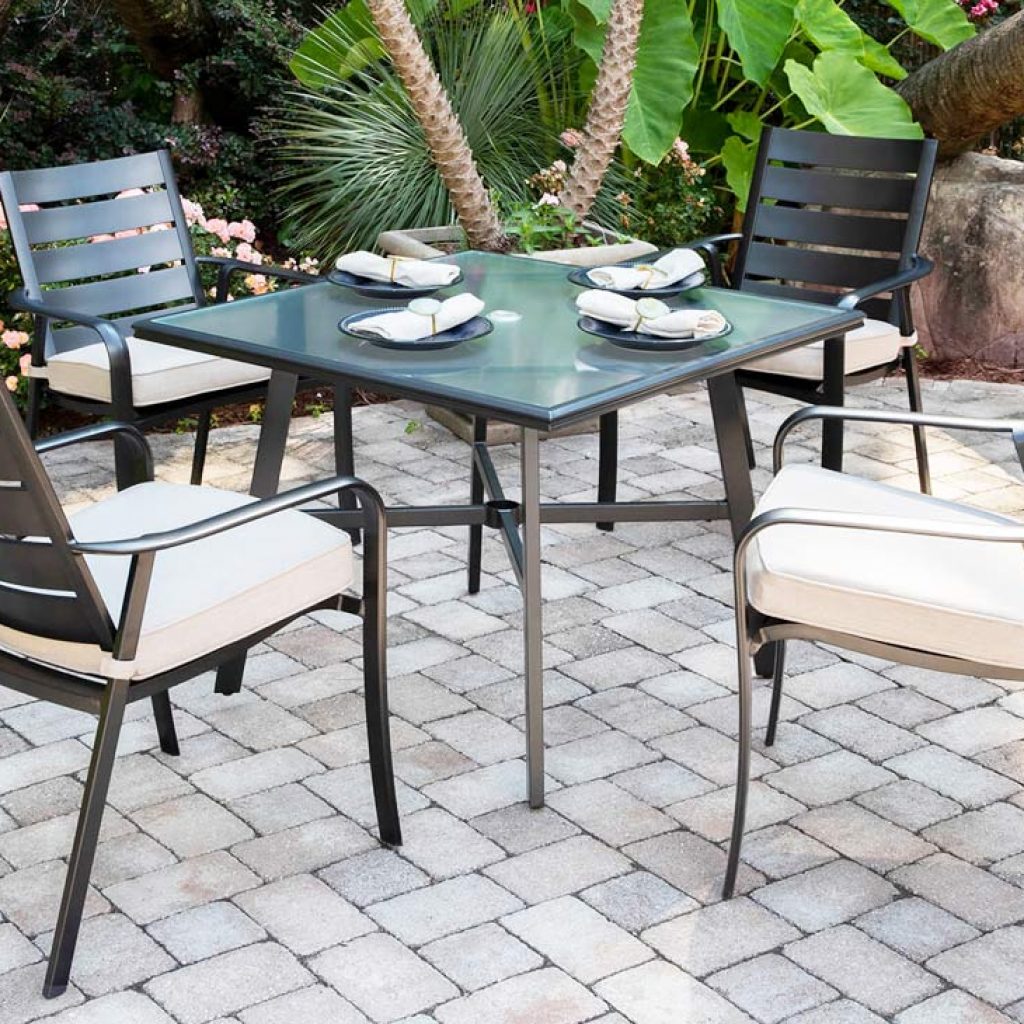 Commercial lOutdoor Furniture: Fairhill chairs and table